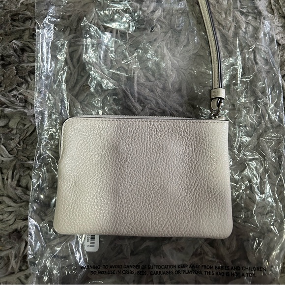 COPY - Coach Star Wars white wristlet. BNWT - Picture 5 of 5